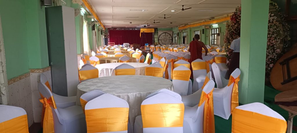 RoundTableChairRental